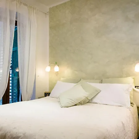 Marina Hotel 3*